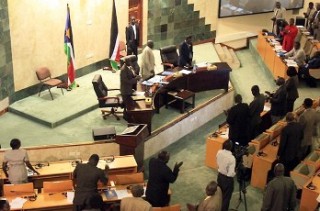 S. Sudanese MPs summon finance minister, bank governor