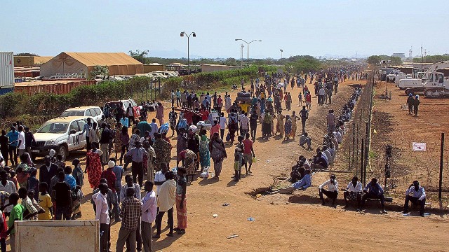 South Sudan refugees pouring into Uganda
