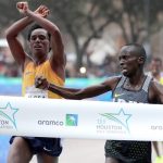 Leonard Korir out-leaned race record-holder Feyisa Lilesa